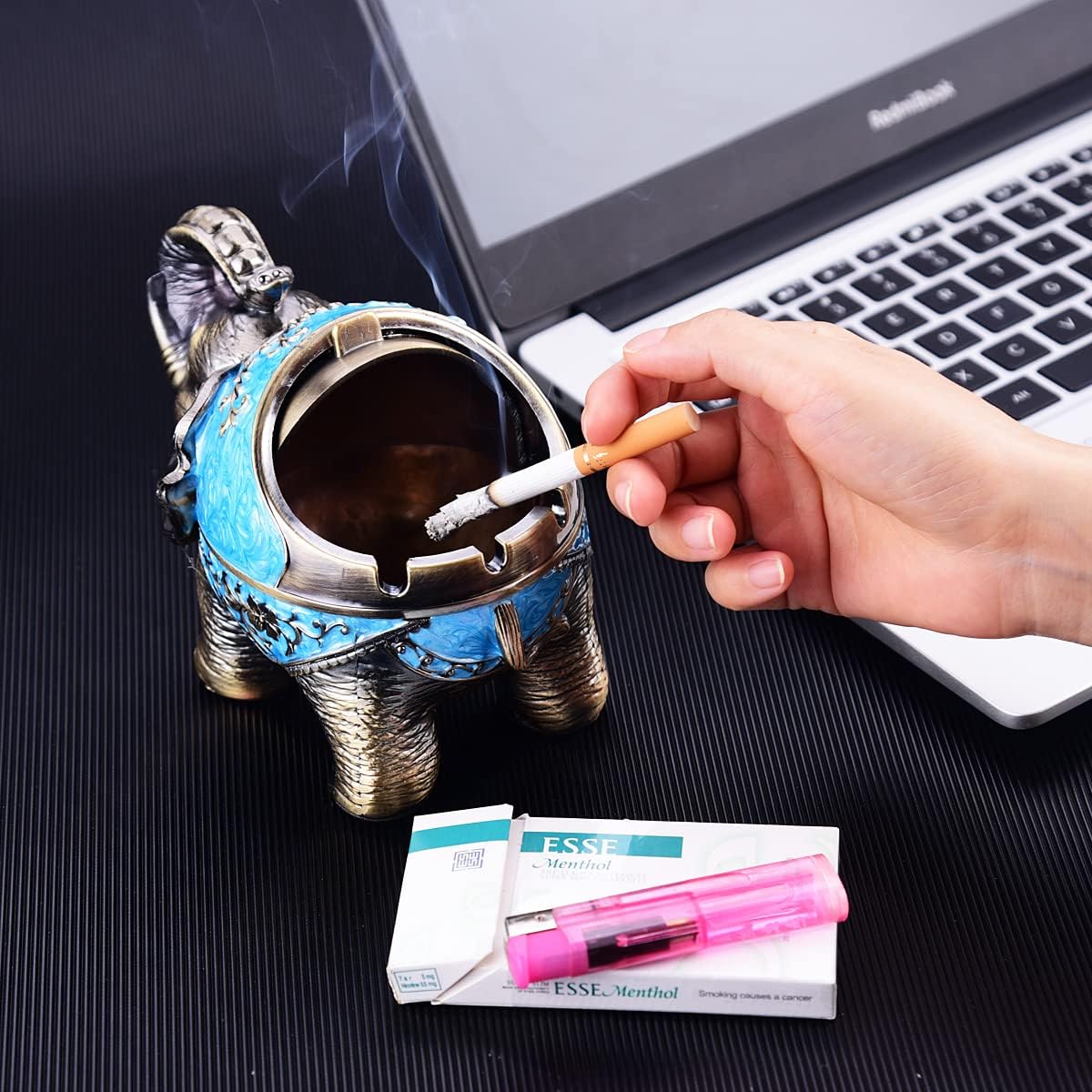 LAUYOO Stand Elephant Windproof Ashtray with Lid