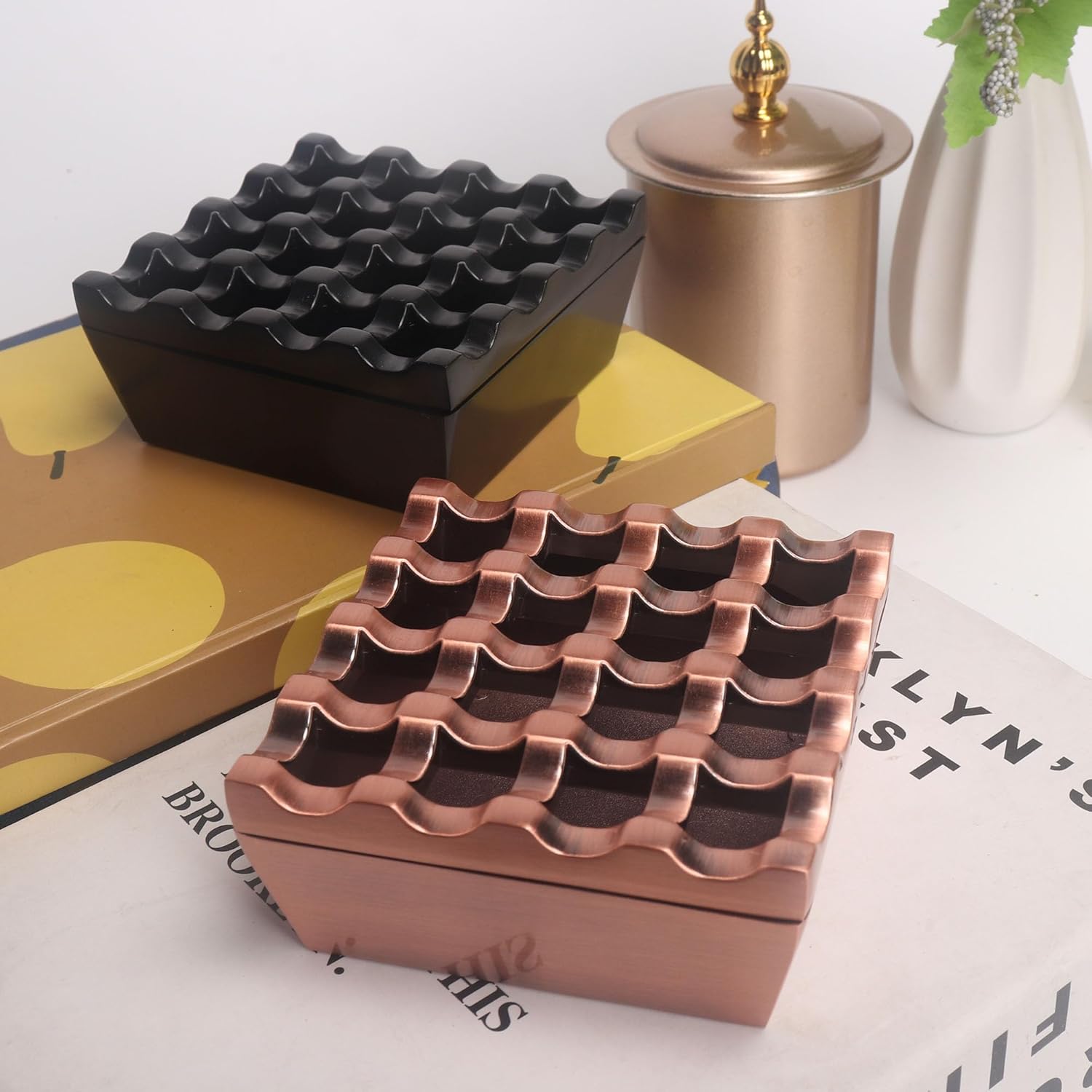 NIWONS Metal Ashtray Windproof for Home Hotel Garden and Desktop Use