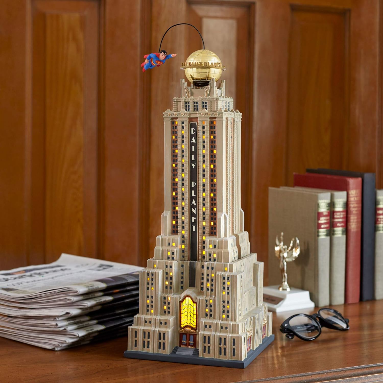 Department 56 DC Comics Village Superman The Daily Planet Lit Building 1614 Inch