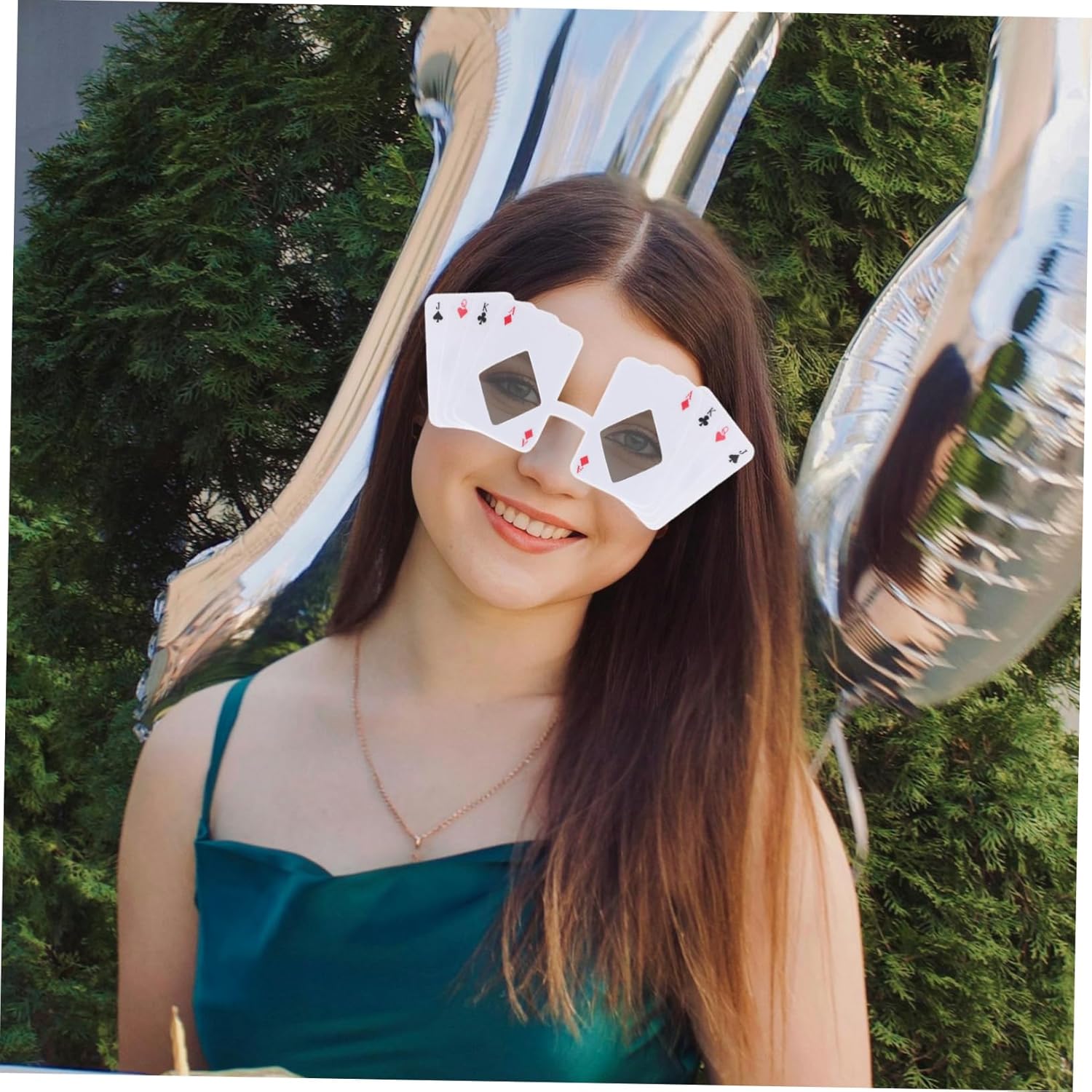 2pcs Poker Themed Sunglasses for Party Fun