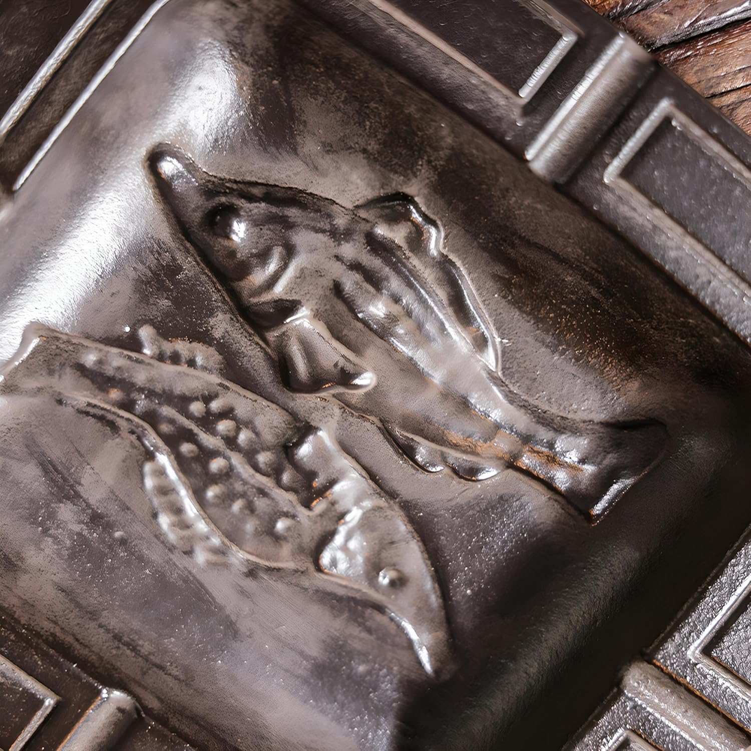 SECHUDO Cast Iron Ashtrays with Fish Pattern